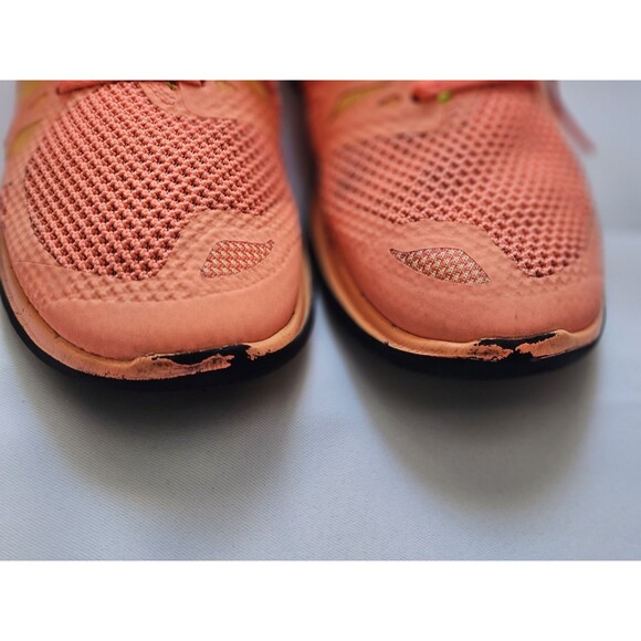 Nike Free 5.0 Running Shoes In An Orange/Coral Colorway Size 7.5 Women's - Picture 3 of 6